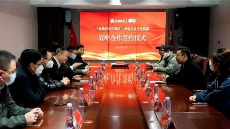 直播代运营与自播：如何选择适合自己的直播策略