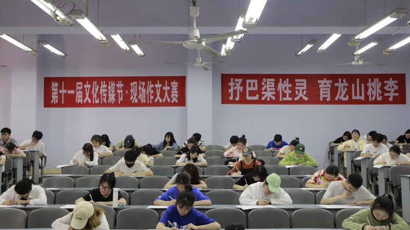 宣传片画面尺寸优缺点分析：揭秘不同尺寸背后的秘密